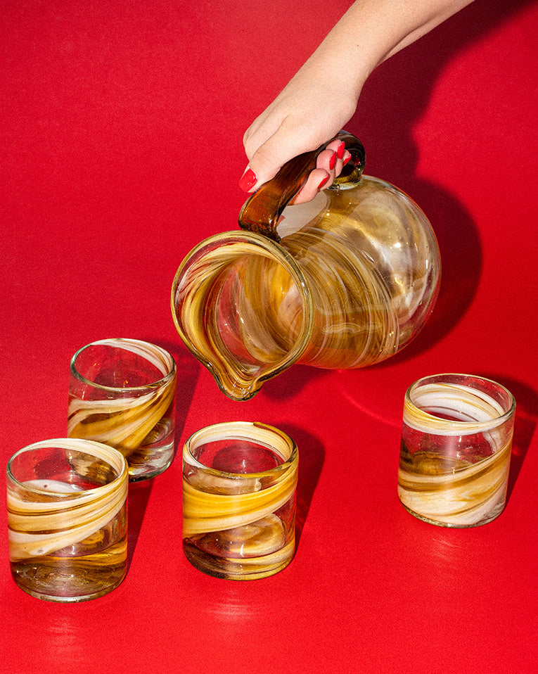 Paquete. Jarra Tinka + vasos 8 oz